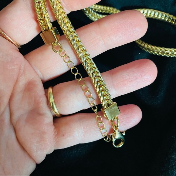 New! Gold chain necklace - Picture 3 of 5